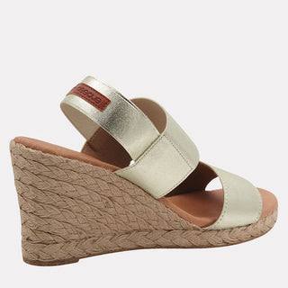 Allison Wedge in Platino