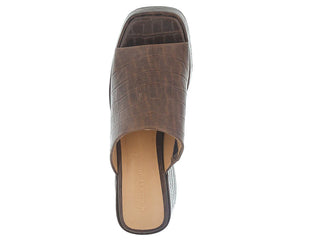 Helia in Brown Croc