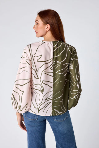 Livie Top in Climbing Ivy Mix